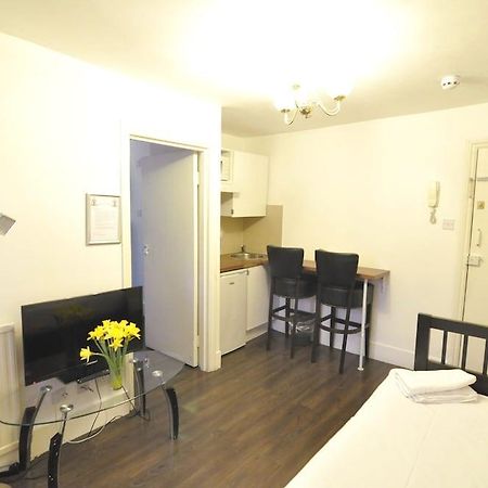 St.George'S Apartments Londra Esterno foto