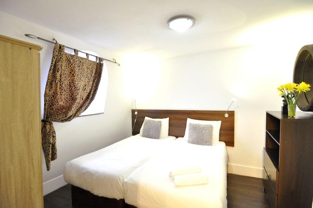 St.George'S Apartments Londra Esterno foto